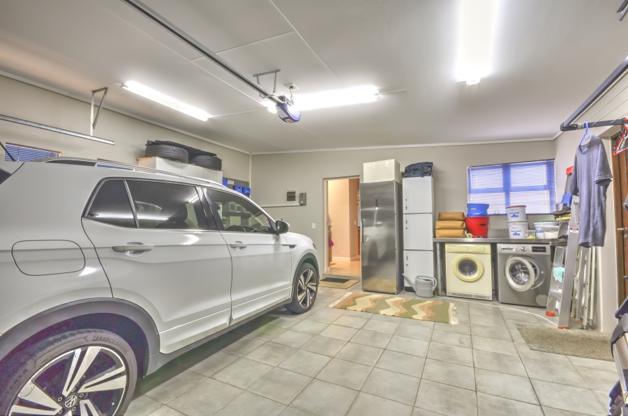 4 Bedroom Property for Sale in Earls Court Lifestyle Estate Western Cape